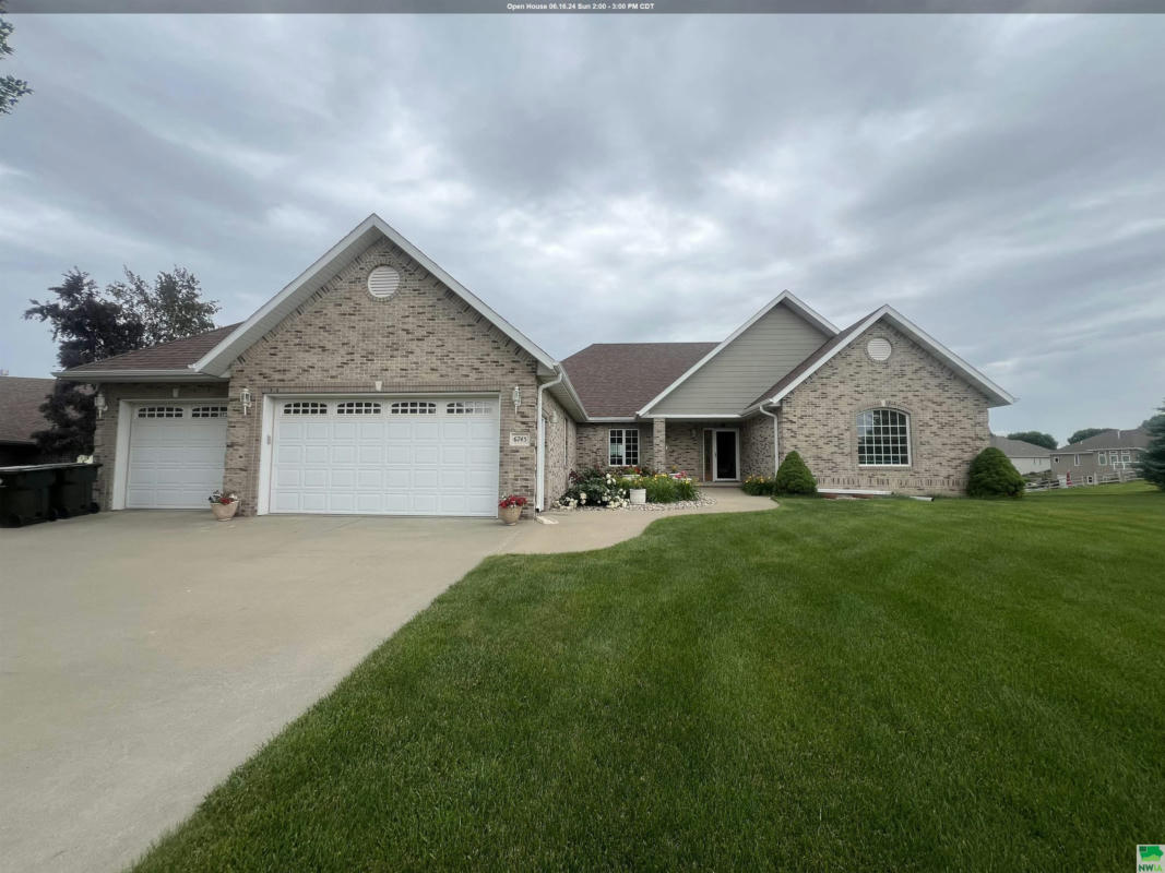 6745 CANTEBURY CT, SIOUX CITY, IA 51106, photo 1 of 42