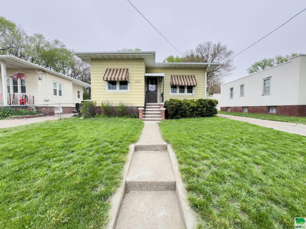 1219 26TH ST, SIOUX CITY, IA 51104, photo 1 of 17