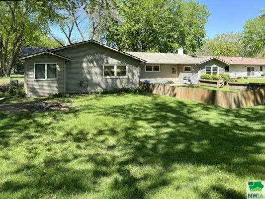 1248 1ST AVE SE, SIOUX CENTER, IA 51250, photo 3 of 30