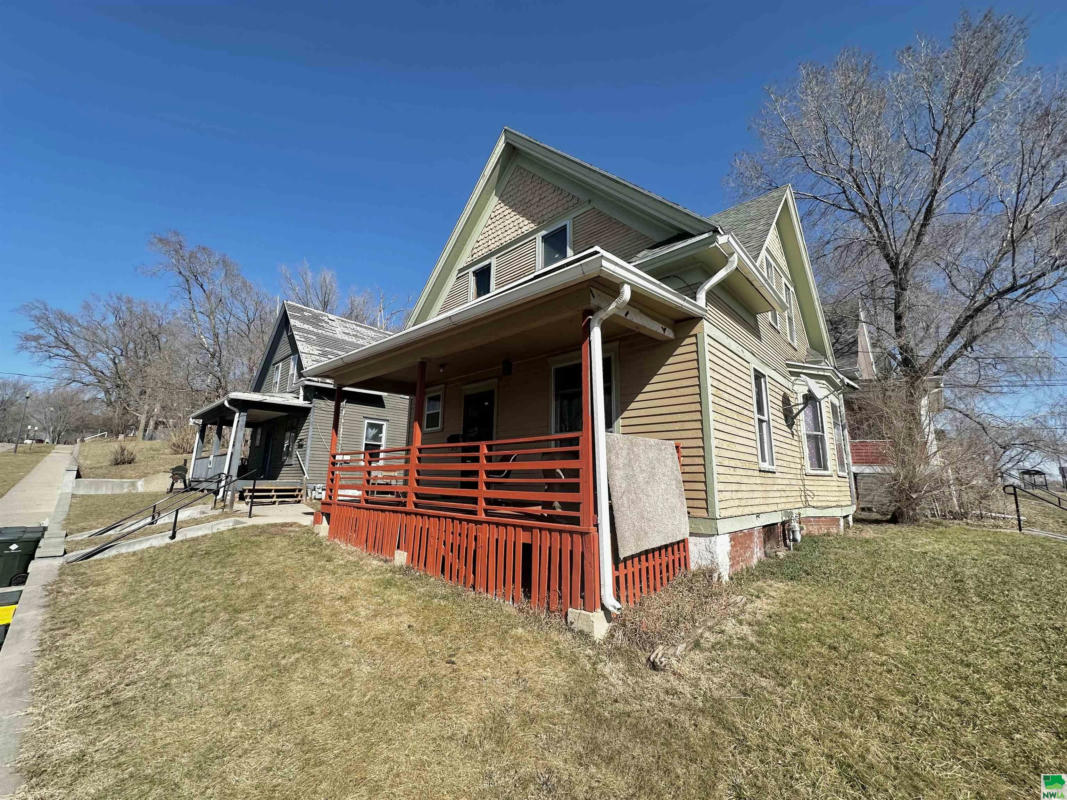 1400 SUMMIT ST, SIOUX CITY, IA 51103, photo 1 of 6
