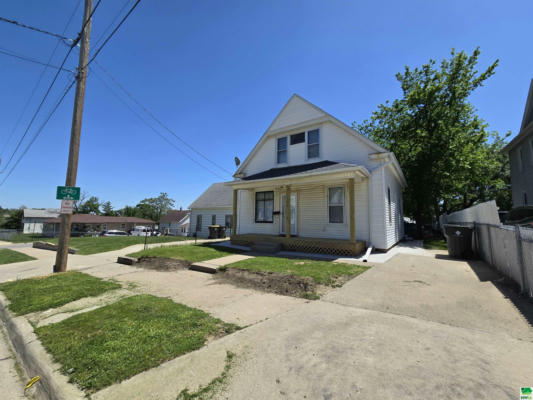 1606 W 4TH ST, SIOUX CITY, IA 51103 - Image 1